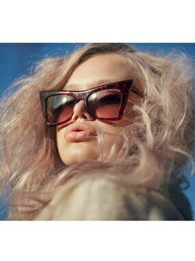 RARE Wildfox "Ivy" Thick Sharp Cat Eye Sunglasses, Brown Gradient